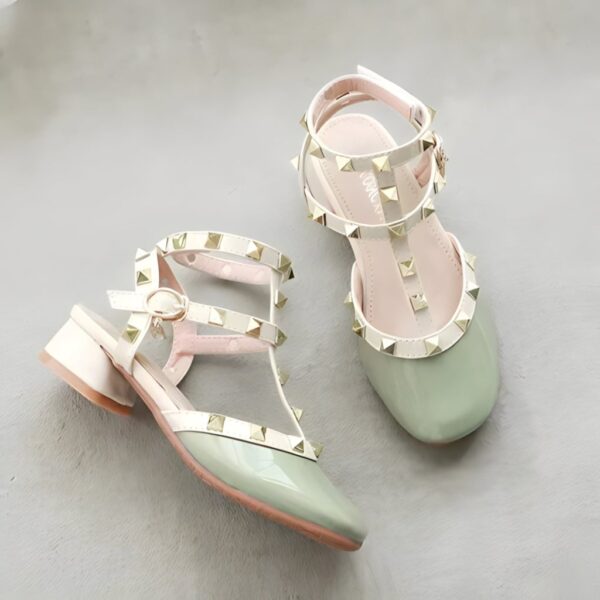 45.remini-enhanced_d204fe9b-cdb1-4164-b938-e0258d2a94e7.jpg Arabella Shoes