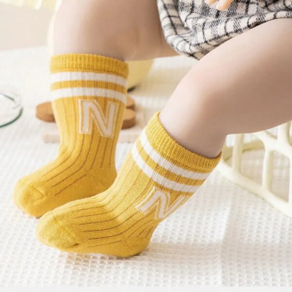 7_6d60eb8a-dc39-48c7-baaa-11e7c0dcc8d0.jpg 3 Pairs of Unisex Socks