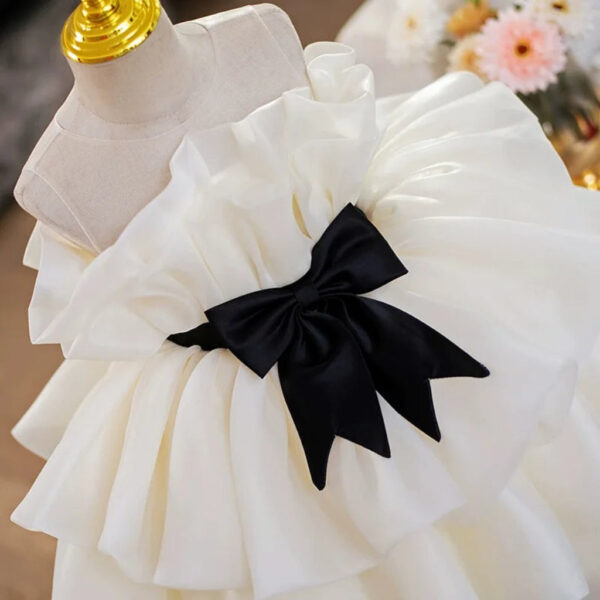 7_d1dc0ba0-a7a8-4b44-a286-bd668e08503b.jpg Champagne White Sleeveless Flower Girl Dress