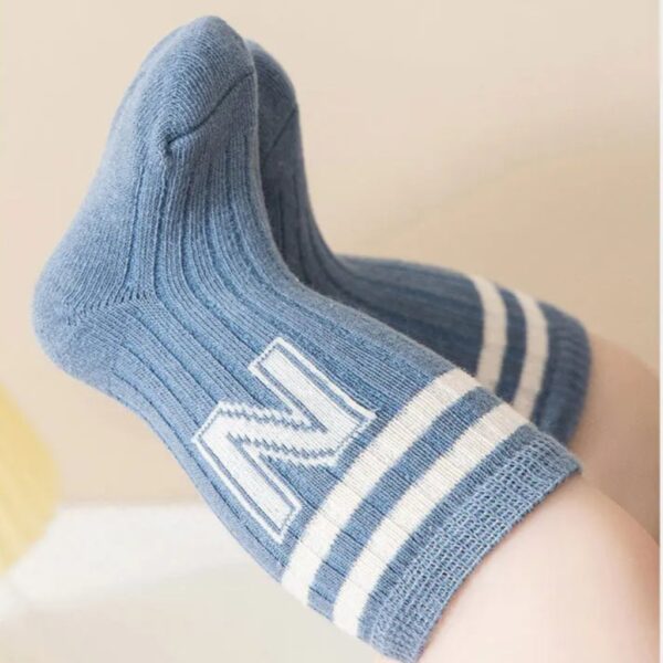 8_617a4e51-8f85-4183-b4a7-e51cafafed4e.jpg 3 Pairs of Unisex Socks