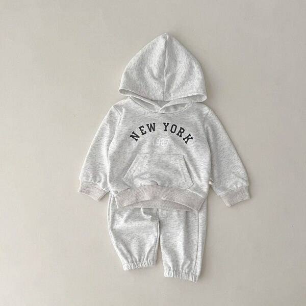 newyorkset_4.jpg New York Hoodie Sweatshirt and Pants Set